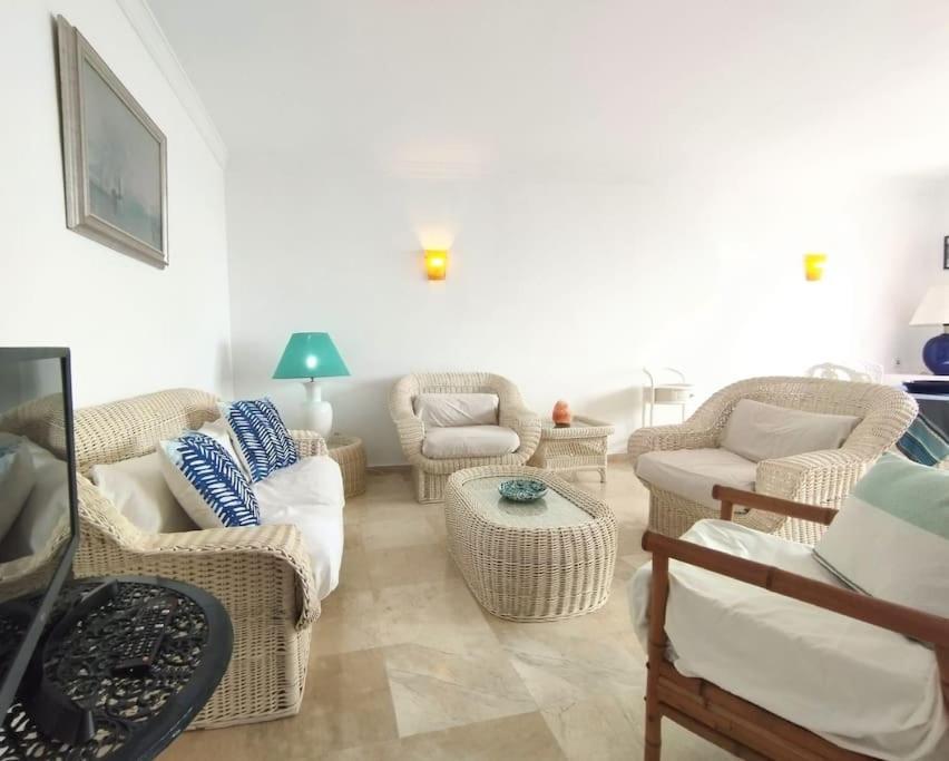 Beautiful 2 Bedroom In Calle Carabeo, 네르하 외부 사진