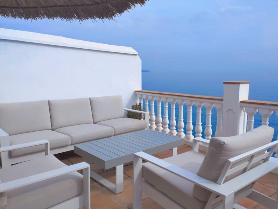 Beautiful 2 Bedroom In Calle Carabeo, 네르하 외부 사진