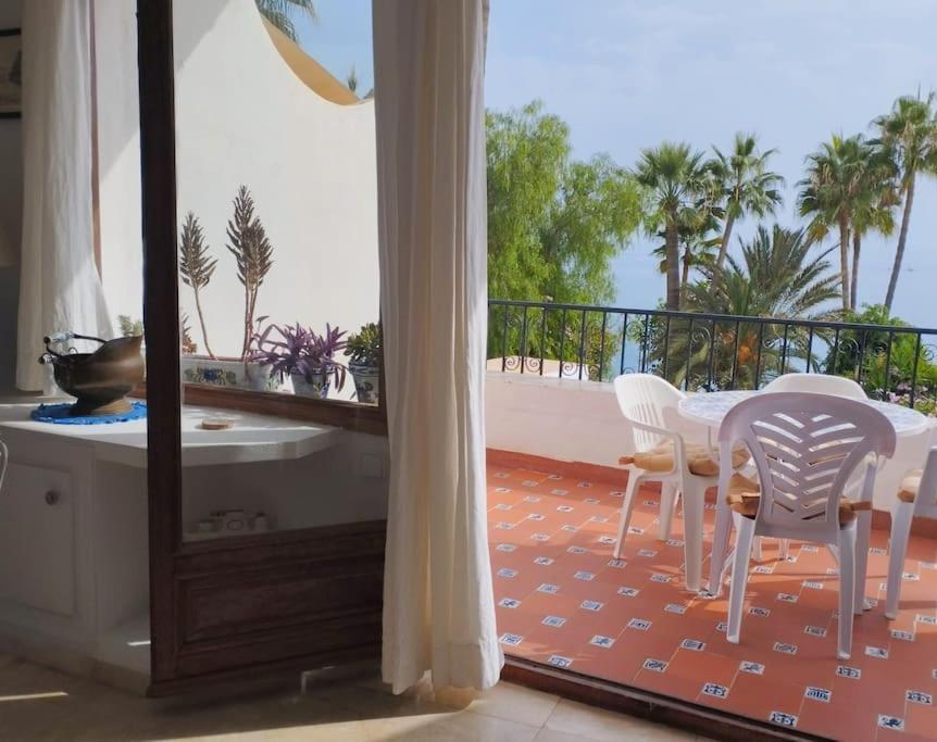 Beautiful 2 Bedroom In Calle Carabeo, 네르하 외부 사진