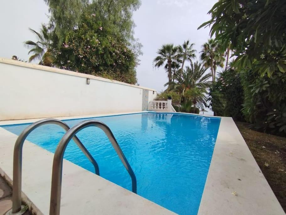 Beautiful 2 Bedroom In Calle Carabeo, 네르하 외부 사진